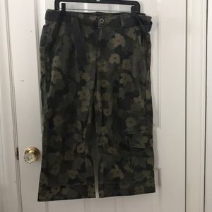 Cropped Camo Cargo Pants